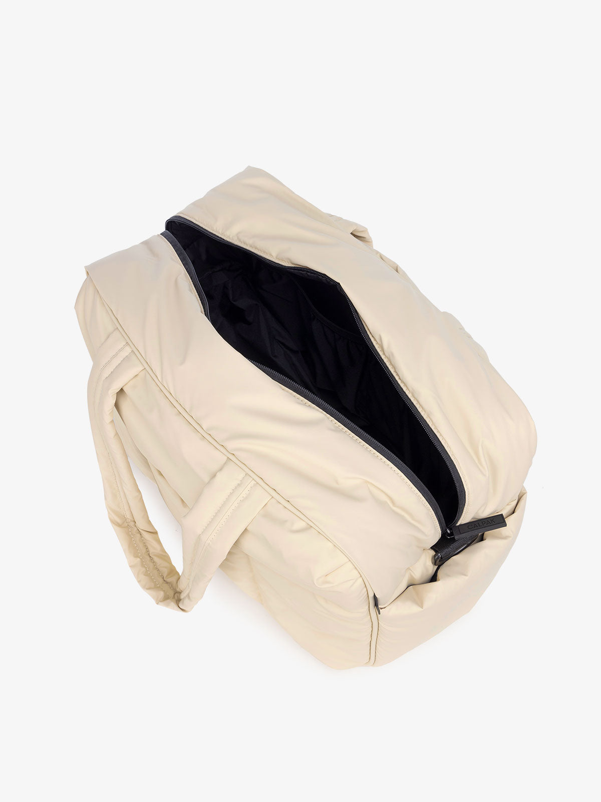 lightweight Luka duffel bag in cream; DSM1901-OATMEAL