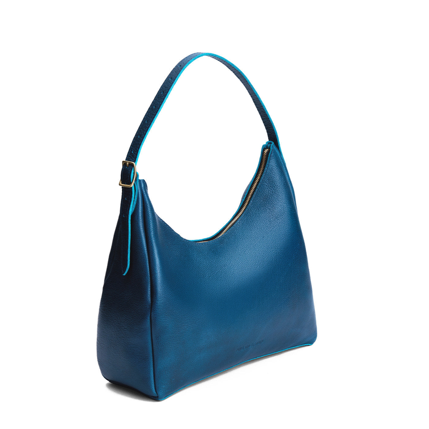 Caspian*Large | U-shaped, flat-bottomed leather shoulder bag with adjustable strap