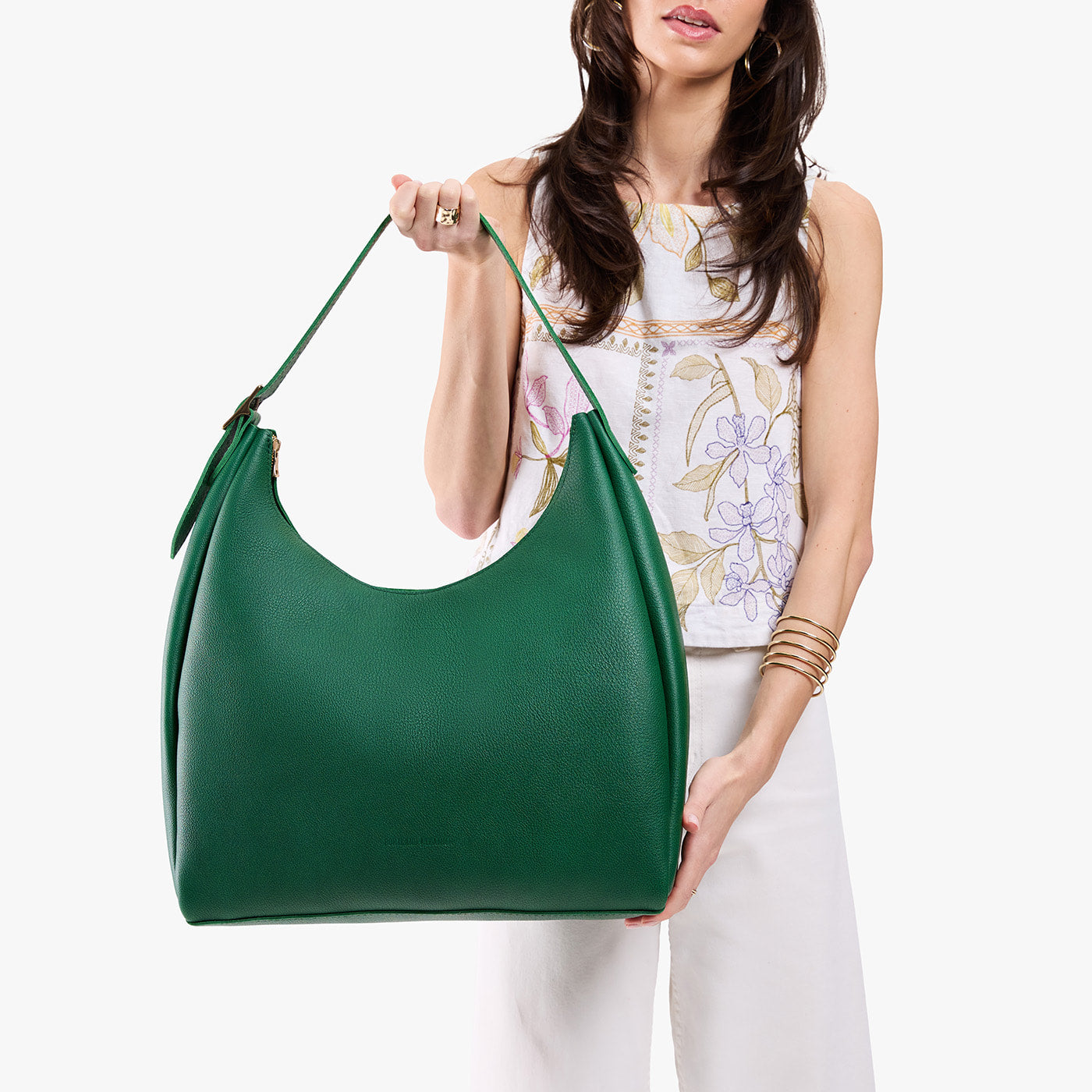 Bacalar*Oversized | U-shaped, flat-bottomed leather shoulder bag with adjustable strap
