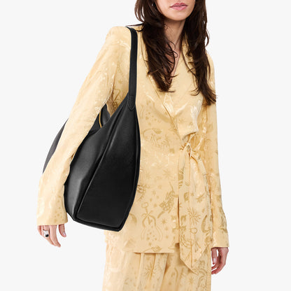 Pebbled--black*Oversized | U-shaped, flat-bottomed leather shoulder bag with adjustable strap