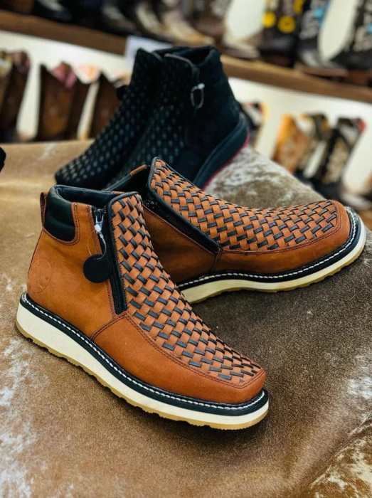 Handcrafted Western Cowboy Boots Price